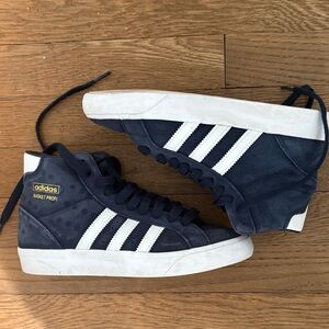 Adidas women’s Dark Blue High-Top Sneakers
